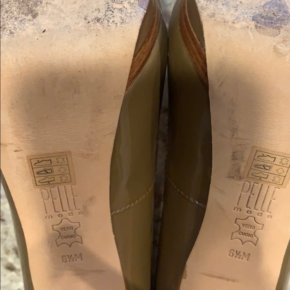 Women’s Pelle Moda platform heels - Picture 6 of 8